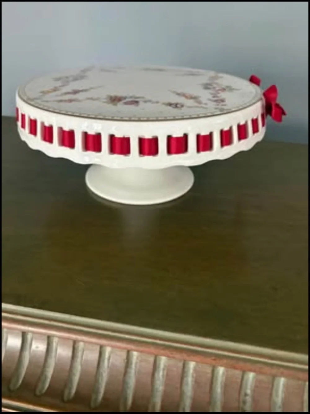 Porcelain pedestal cake (cupcakes) plate stand with red ribbon weave
